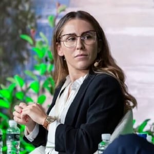 Professional headshot of Paloma Castro Hernández, Senior Legal Counsel at Deminor Litigation Funding.